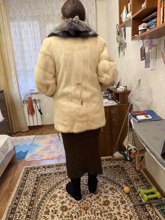 Продаю шубу норковую