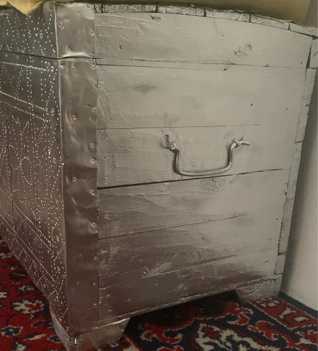 Сундук антиквариат