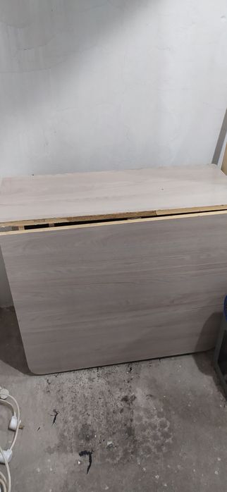 Стол - книжка б/у