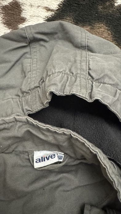 Продам куртку на мальчика