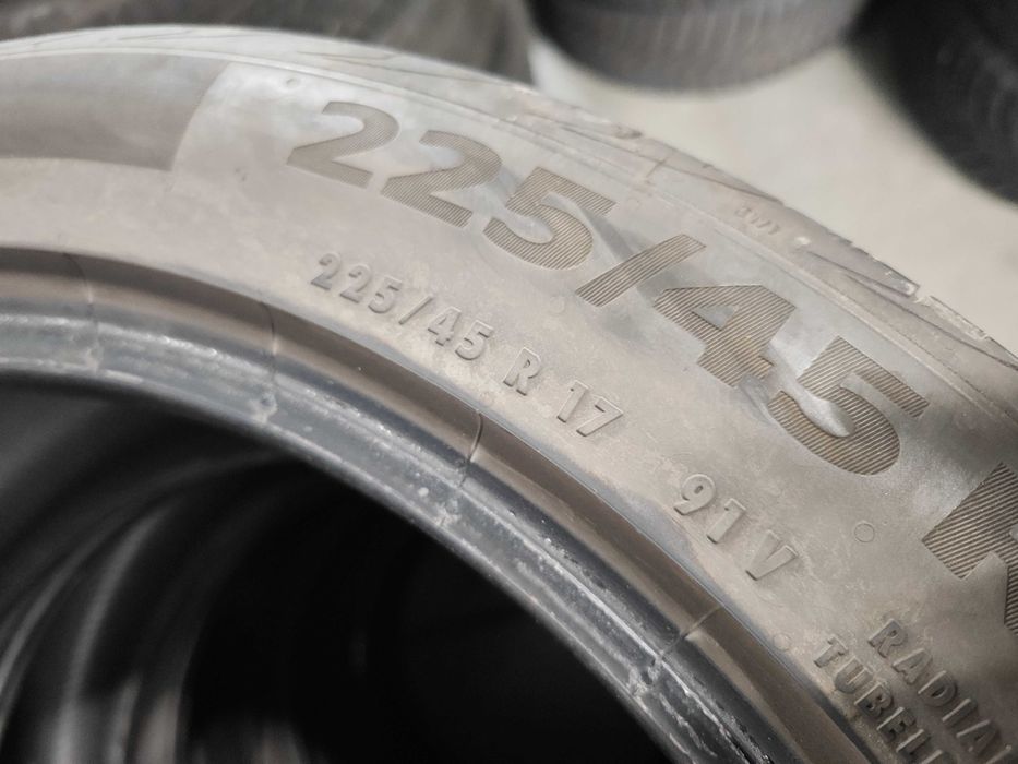 2бр.летни гуми 225/45/17 Continental