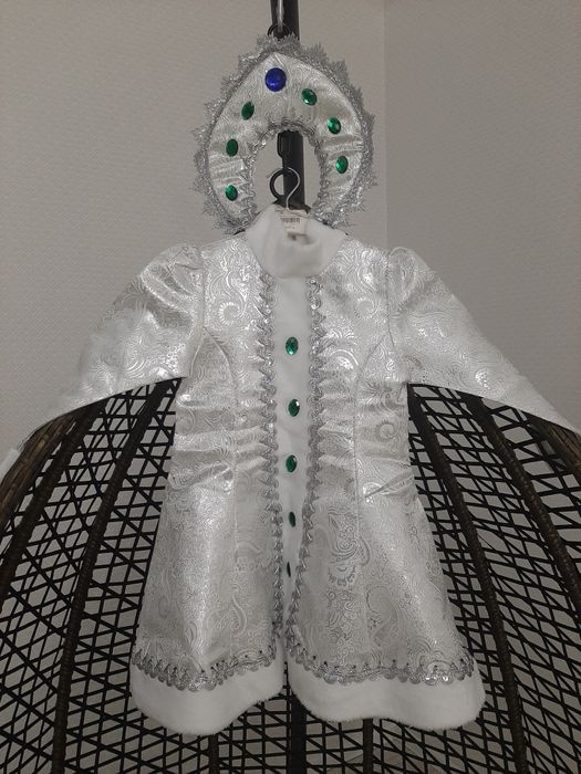 Нарядные платье и юбки для девочек