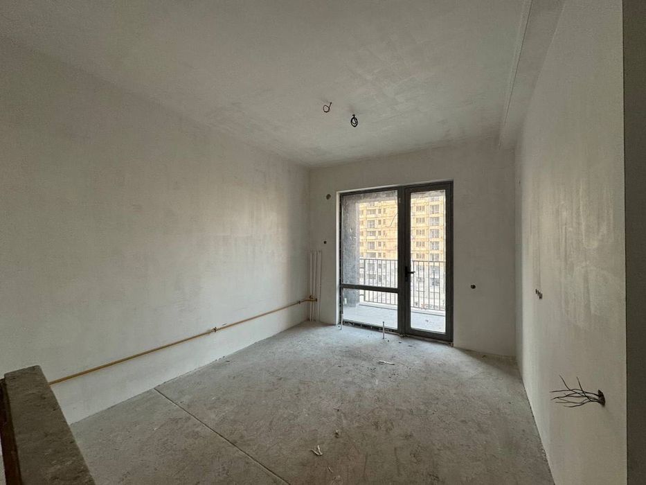 Яккасарайский район. Продается 2х комнатная квартира. Новостройка