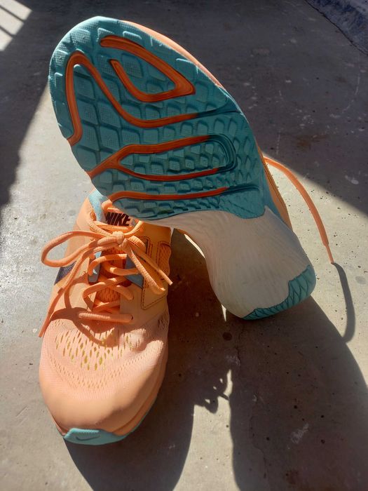 Дамски маратонки Nike 40,5