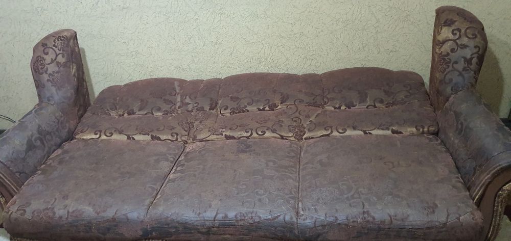 Продаётся  диван
