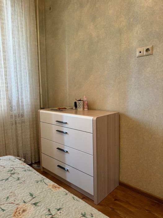 Кровать с комодом