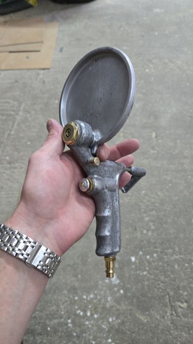 Пистолет - распылитель гелькоута