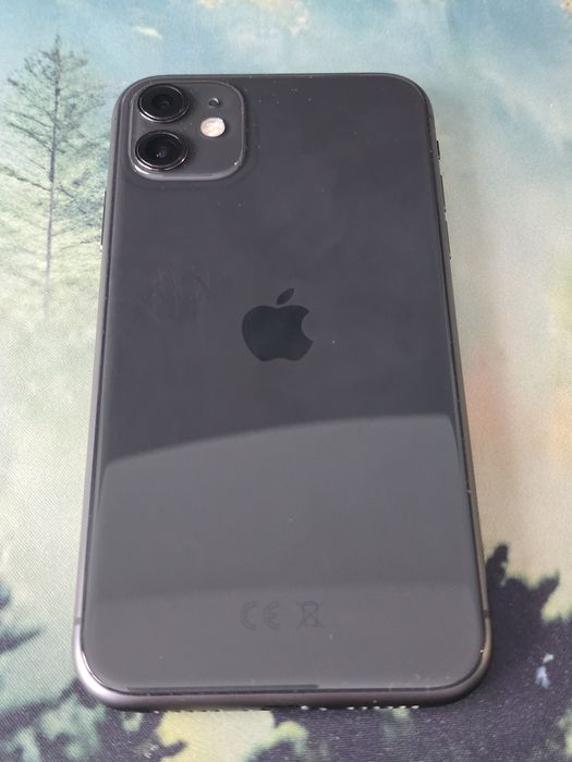 iPhone 11 128GB  79%baterie