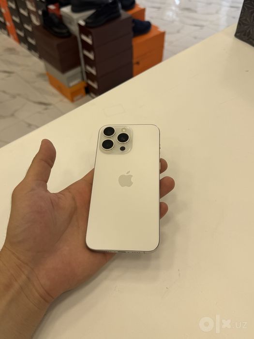 Продаётся iPhone 15 pro max white 512gb