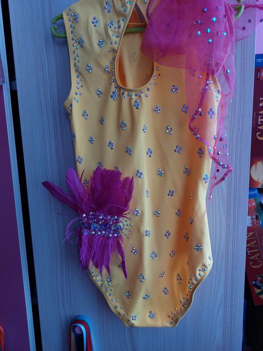 Трико за художествена гимнастика