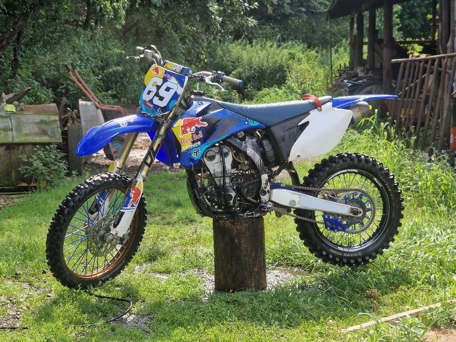 Vând motocross 250cm