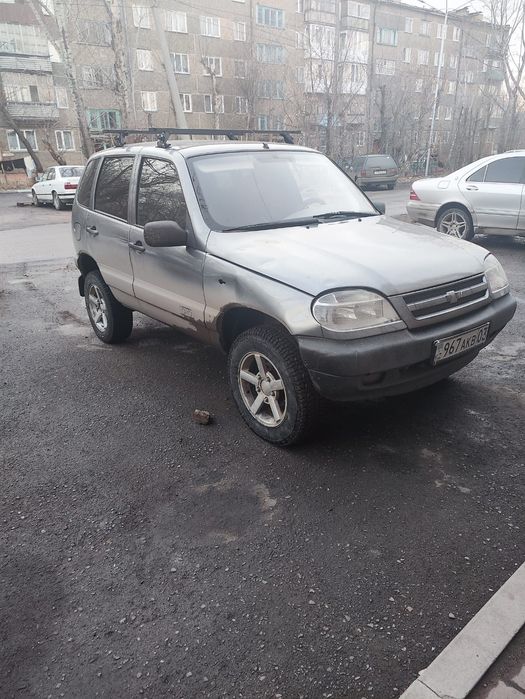 Продам ниву Шевроле