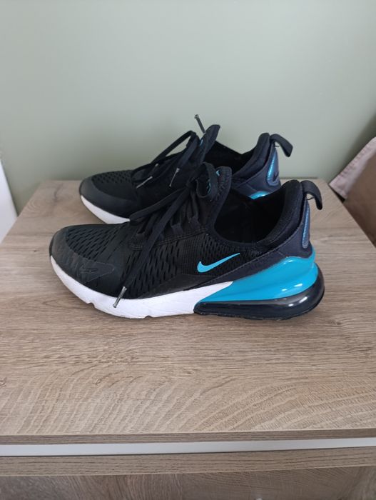 Дамски маратонки Nike AirMax 270