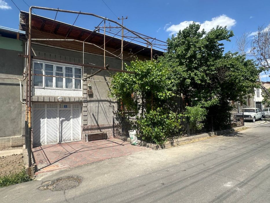 Shtab mahallada Sotiladi yer narxida