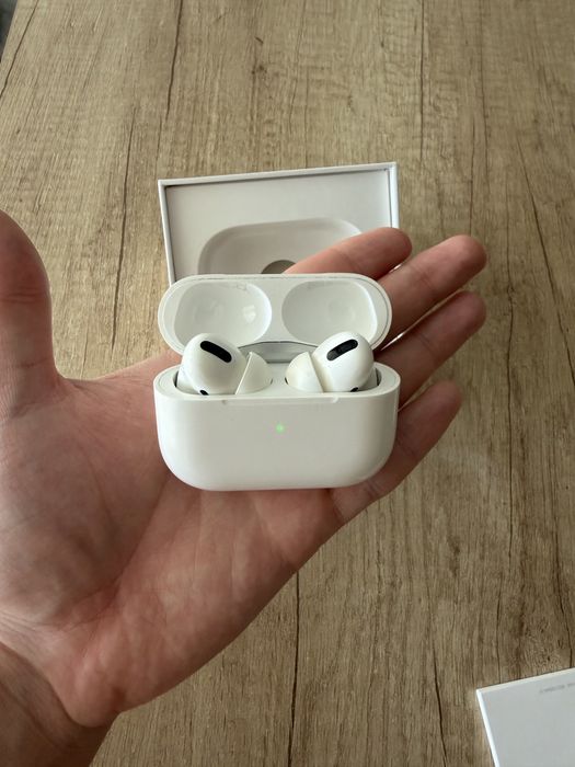 Продам Airpods PRO