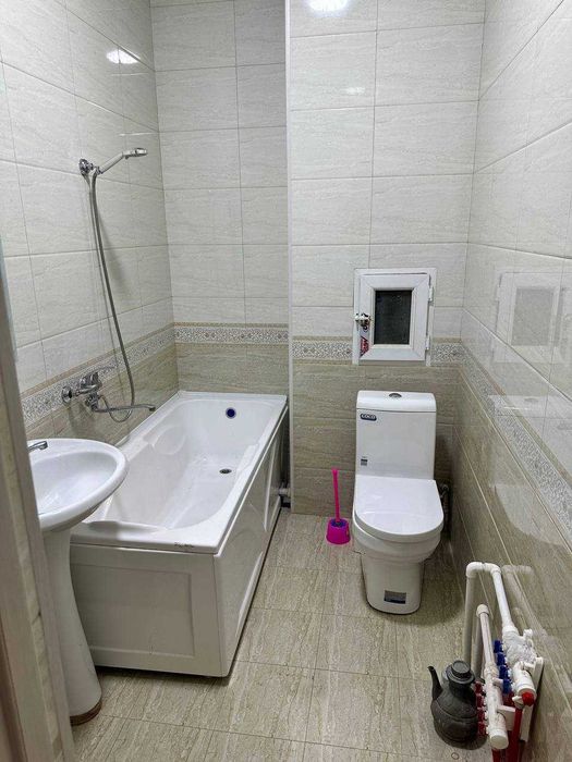 Срочная продажа! 3/3/8 ул. Иззат. 58м2. Кирпич. Ремонт. Новостройка!