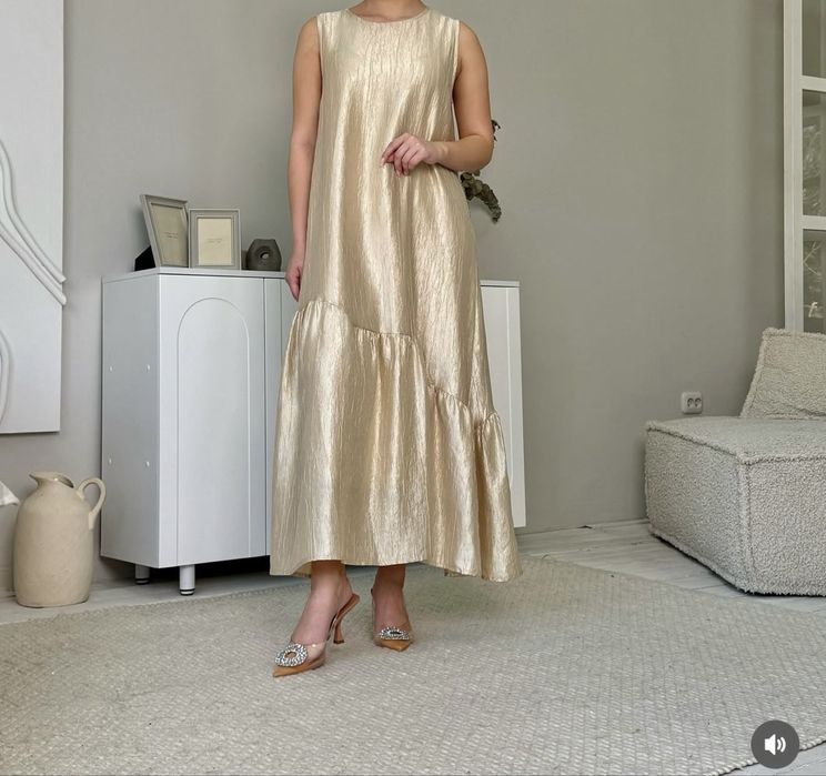 Женское вечернее платье