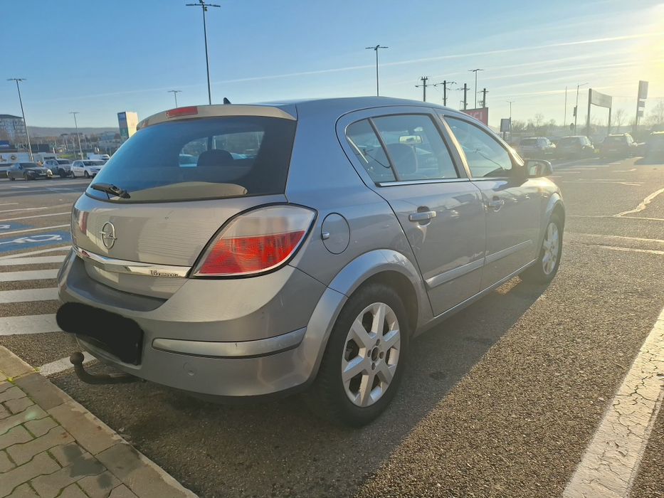 Opel astra H 1 6 benzina