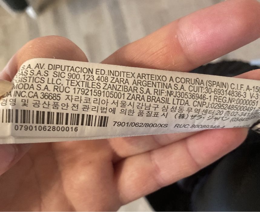 Черен панталон Zara размер XS 7/8 с широк крачол