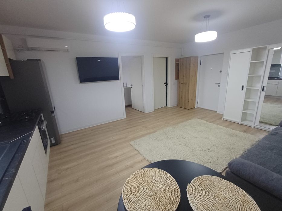 P. fizica, ap. 2 cam, prima inchiriere, parcare inclusa, lângă Casabl