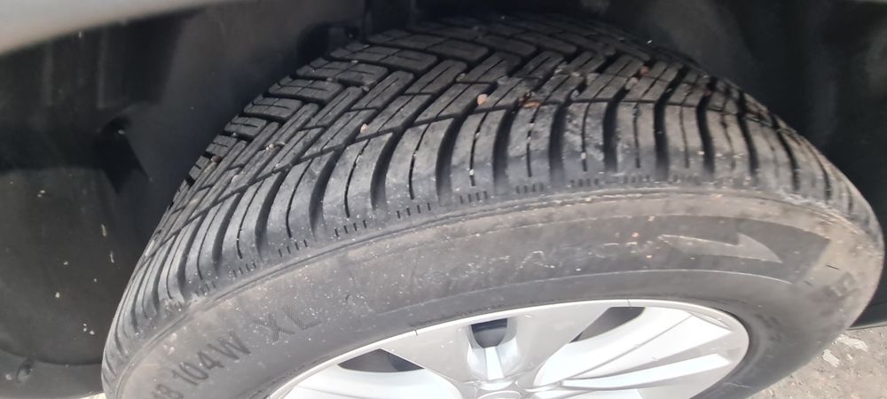 Авто машина трекр1