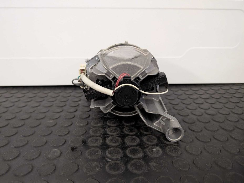 Motor in 3 prinderi , Nidec masina de spalat indesit Whirlpool / R3