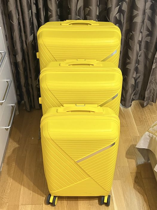 Комплект чемоданов