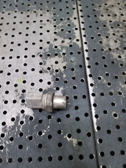 Senzor presiune aer conditionat audi a4 b6 8e 3r0959126