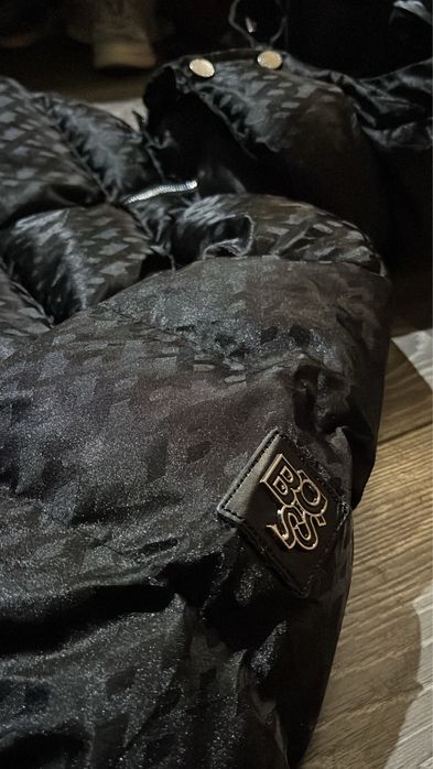 Vand geaca hugo boss