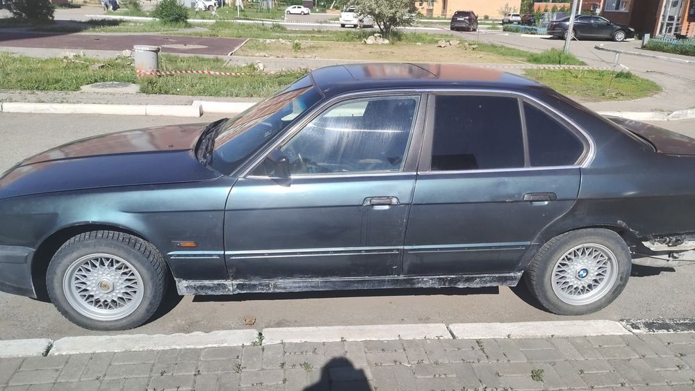 BMW е34     525i