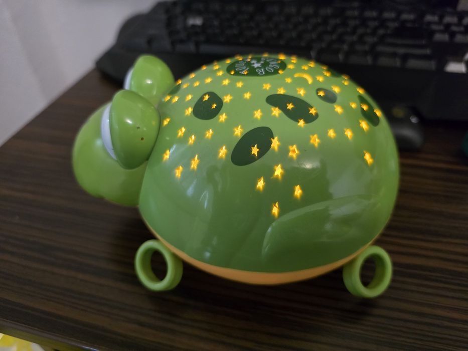 Lampa pentru copii forma broasca