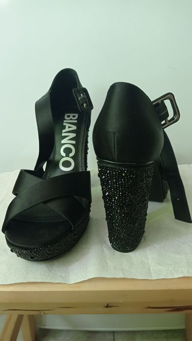 Елегантни официални обувки 37-ми номер