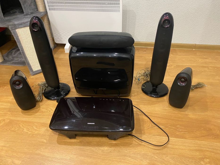 Продавам домашно кино Samsung