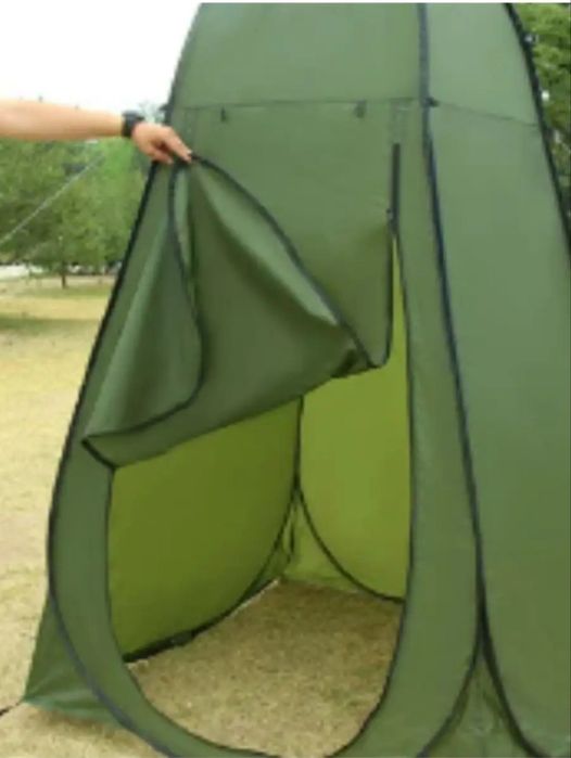 Палатка для душа и туалета на природе