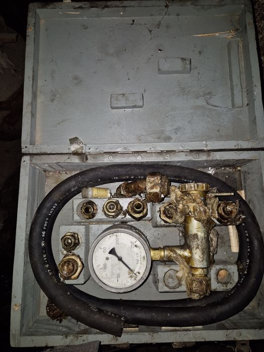 Комплект для проверки гидросистем тракторов