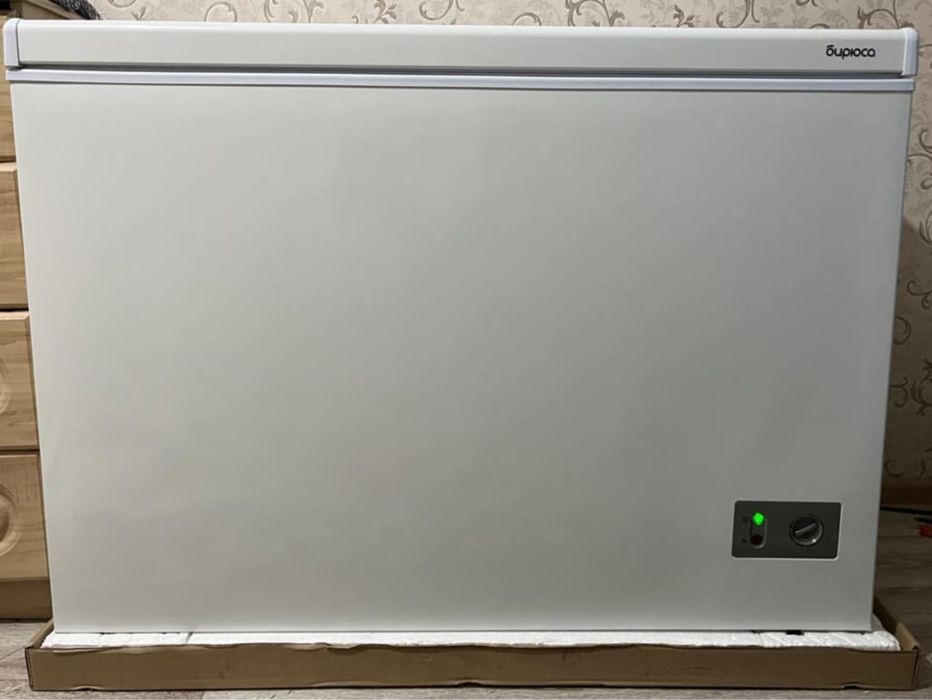 Морозильник Бирюса 240KX 220 л белый