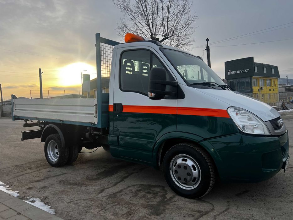 Iveco Daily 35C 17 - basculabila pe cutie / sateliti blocabili