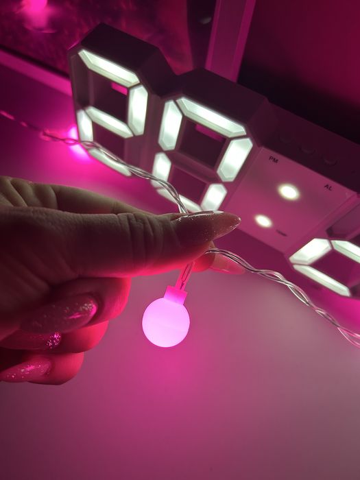 Розови лампички на батерии