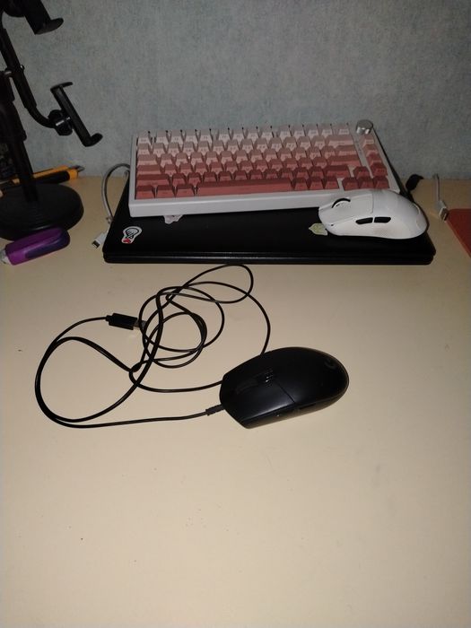 Продам мышку Logitech G102.