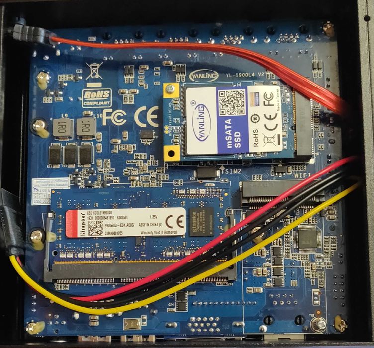 НОВЫЙ Промышленный Мини-ПК (4 LAN / SIM-слот / Fanless / Win10)