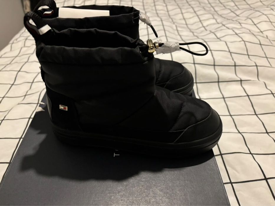 Нови дамски апрески ботуши боти Tommy Hilfiger 41 номер! НОВИ!!!