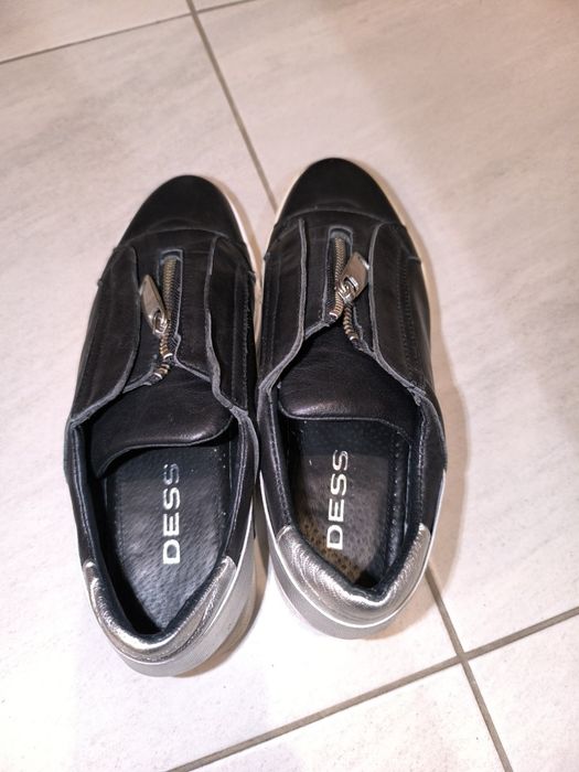 Dess естествена кожа кецове 36номер