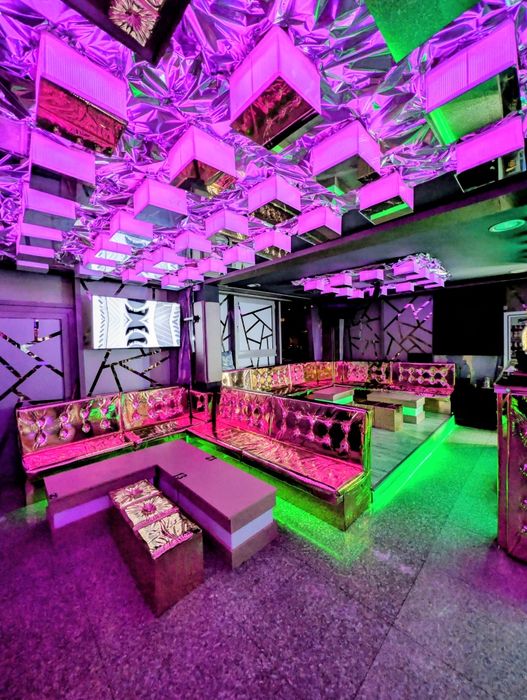 BridgeLounge se închiriază pentru Evenimente Private