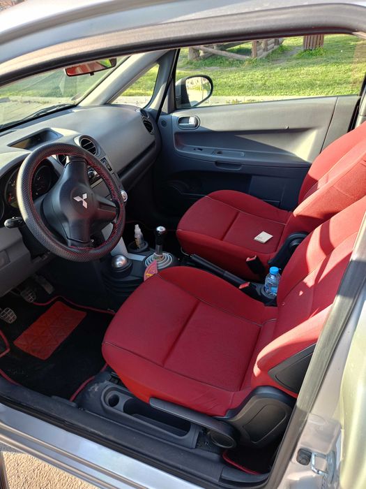 Дамска кола малка