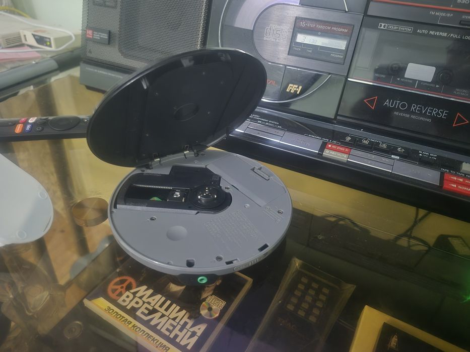 Переносной CD MP3 плеер SONY