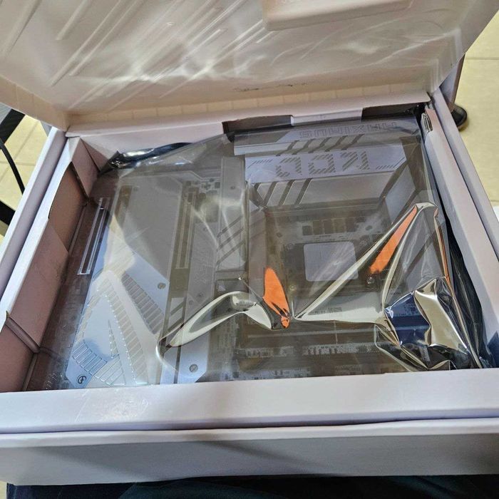 Комплект плата Asus ROG Maximus Z890 Apex (КОМПЛЕКТ)