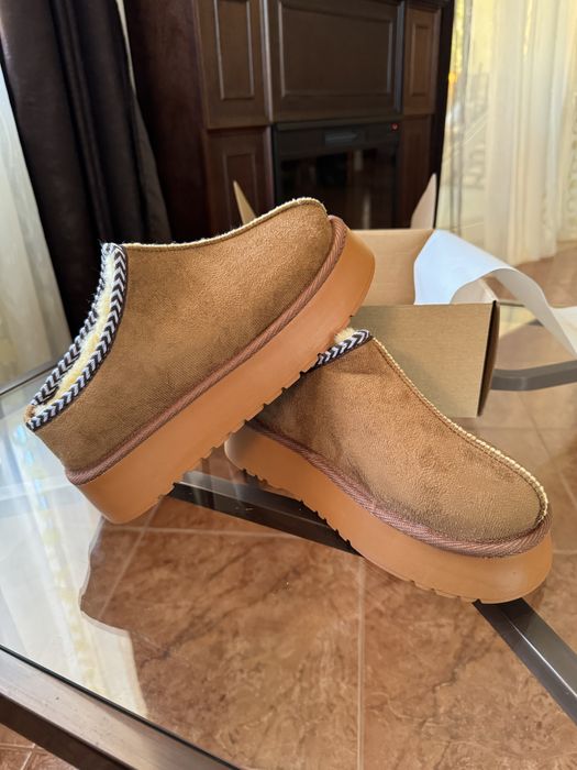 Ghetute imblanite tip UGG 36/ 23-23,5 cm