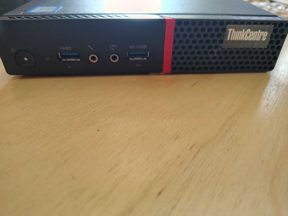 Lenovo ThinkCentre M700 Tiny / Intel Core i3 / 4GB RAM / 500GB HDD