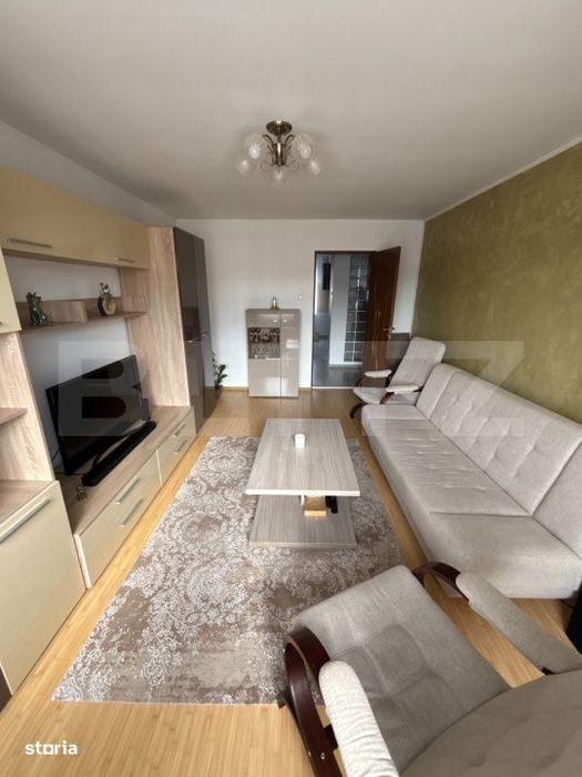 Apartament de vanzare - 3 camere - complet mobilat si utilat - Zona Tu — fotografia 3