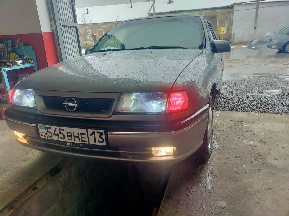 Опель  вектра а  .